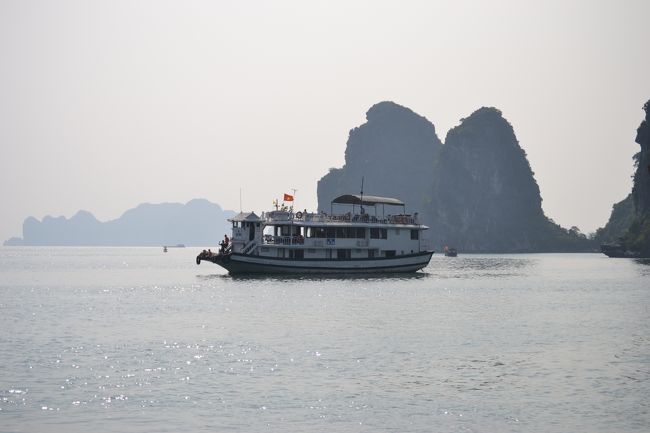 再び船に乗ってクルーズ。