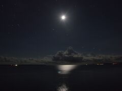 月が非常に綺麗な夜..