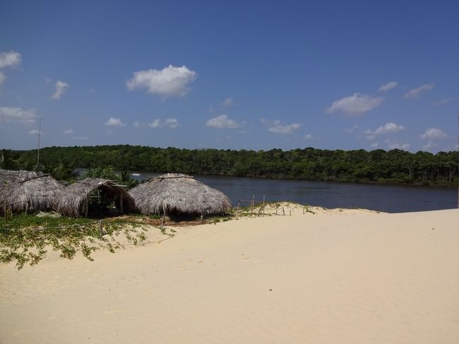 そこに親切なブラジル人。<br />「僕は英語が苦手だけど、君をフォローするよ。自由行動は40分だから時間までにまたここに戻って来てね。」って。