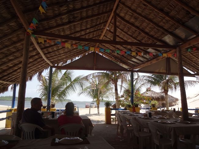 外の景色を眺めながら。<br />ブラジル人夫妻との会話を楽しみながら。<br /><br />恵まれた時間を過ごしました。<br />