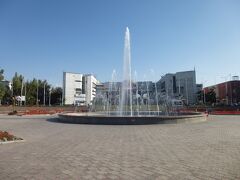 アラトー広場とキルギス国立大学
