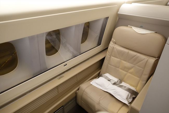 中国東方航空 B777-300ER ファーストクラス』上海(中国)の旅行記