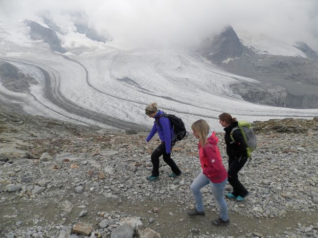 さてと・・・。<br />イタリアのＹＯＵ達も引き上げるというので<br />グーちゃん達も撤退するの！
