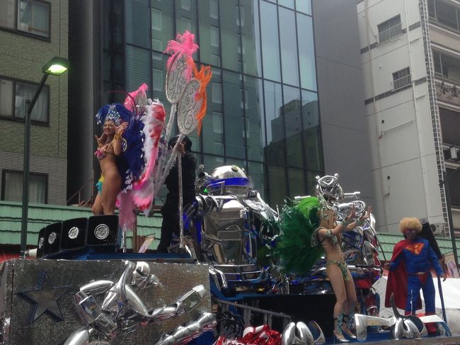 ロボットレストランを観た 浅草サンバカーニバル２０１５ 浅草 東京 の旅行記 ブログ By ワイエム 横浜在住 祭トラベラーさん フォートラベル