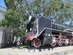 D51です

ここは駅前にある
鉄道歴史博物館

鉄道車両展示場に
日本製の蒸気機関車
D51が展示してありました