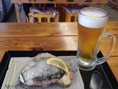 （実は…）高いところが苦手なkuritchiは、、、

「東尋坊」商店街のお店から、、

大きな『生かき』＆生ビールいただきながら、、、