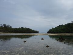 川平湾につきました。

今日は、こちらでカヤックです。

グラスボートの左側くらいから、出ました。