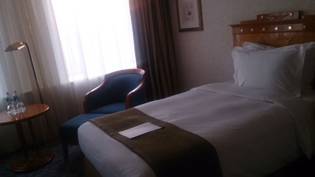 20150320　PBワイン会3月<br /><br />というわけでワイン会です。<br />今日もお部屋抑えることができました。<br />最近では…あれですね…ほんと大阪のホテル代金が上がっていて…悲しいかぎりです。<br />名古屋は安いけどホテルが少ないので…ううっ…