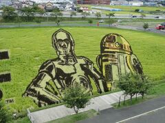 田んぼアート第二会場。高速を下りて近い会場。近くに弘南鉄道の田んぼアート駅があります。