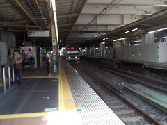 JR千葉駅　１２：１５分発。