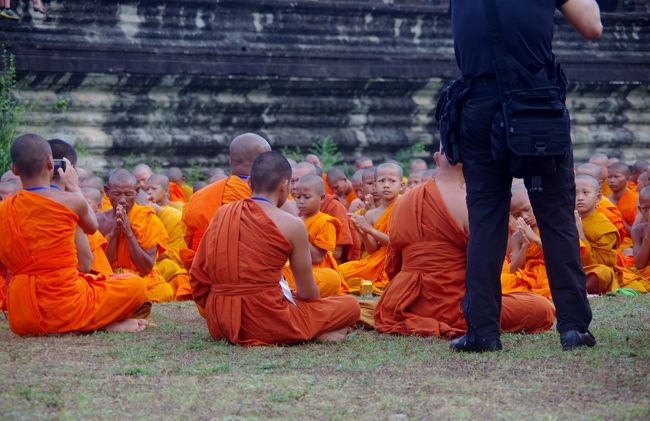 私はストーカーでしたが、パパラッチもいました（笑）<br /><br />いくら写真に夢中になってもそんな至近距離に・・・<br />あんたには人をリスペクトする気持ちはないのかい？