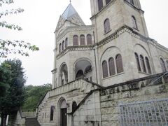 東武宇都宮駅前から歩いて約５分、松が峰教会に到着。