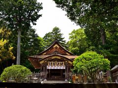 〔 宇倍神社 〕

ここから、鳥取城が築城された戦国時代からさらに時代はさかのぼることに。

鳥取市街を発ち、車で少し南東に位置する国府町へと向かいます。
今も残るこの“国府町”って響きが歴史を感じさせてイイですよね〜。

最初に訪れたのが、因幡国一之宮である「宇倍神社」です。