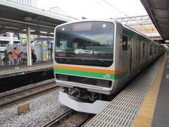 戸塚駅にて。熱海行き普通。