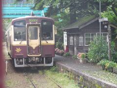 沢入駅で離合