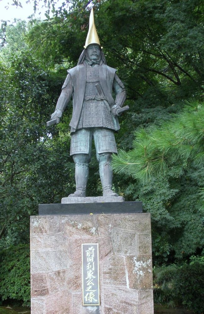 前田利家の像です。