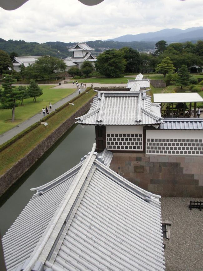 鉛瓦。とても綺麗です。