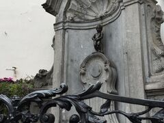 
「”がっかり”と言わないで、」

の、小便小僧です。

拝めばいいのか、何をすればいいのかよくわからないので写真だけ。



