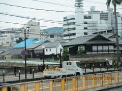 15：05　長崎市内

　　　　こちらがかの有名な出島。

　　　　今は陸続きになっちゃってるの。