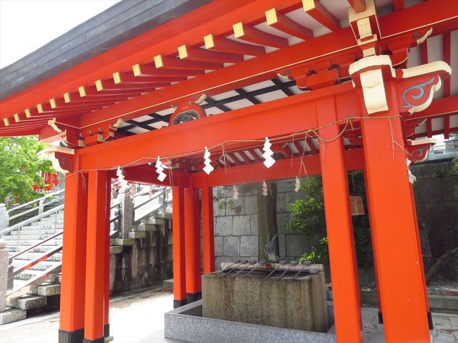 食後、車で五社神社にお参りに行きました。