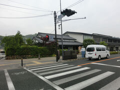 こっちは鈴廣のお店
蒲鉾や箱根ビールのお土産を購入しました。
めちゃ混みでした。