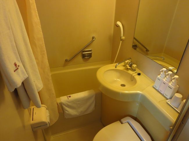 お部屋のユニットバス。