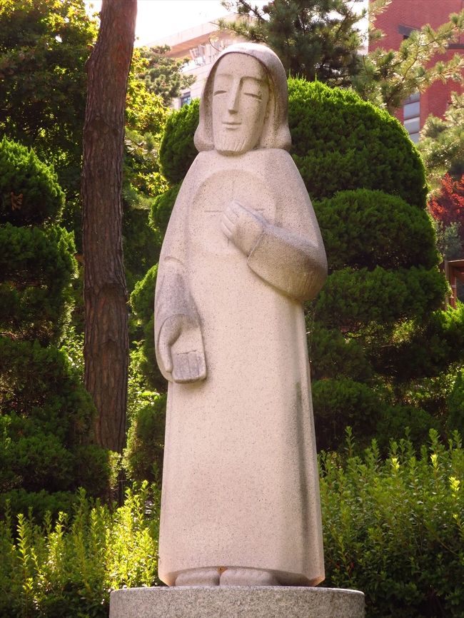 イエス像がほっこり系のイエス像に変わってる！！