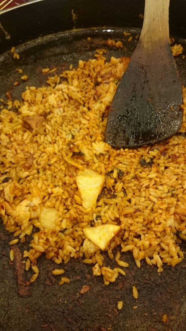 ネ にて たまには 焼が 恋しくなり   笑(^-^)    店内 匂いが 辛いです   無難に 美味しい！