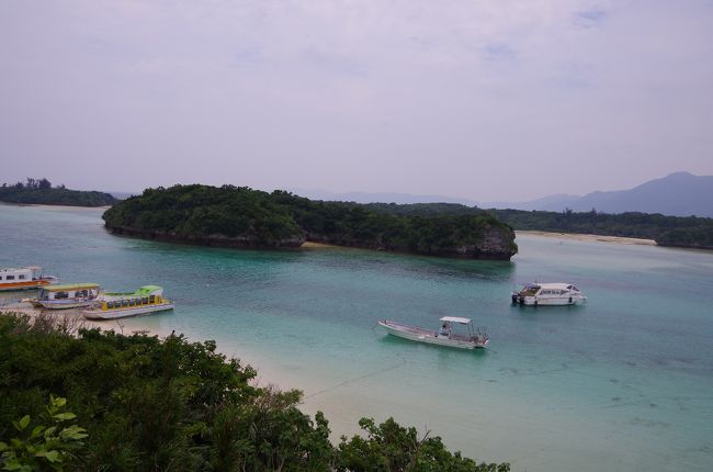 お天気はイマイチだけど確かに海の色は綺麗です