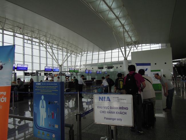 並ぶこともなく搭乗手続きです。