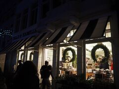 広場に沿ってチョコレート屋さんやレストランが立ち並んでいるんですが、その中の一つの雑貨屋さん、DILLE & KAMILLE（ディル・アンド・カミーユ）が時間を忘れるほど楽しかった！