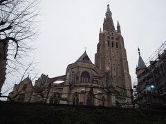 川面からの眺め。