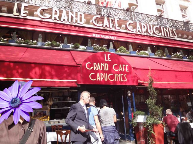 観光客も入りやすいカフェでランチ