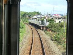 8:10
日本最東端の駅‥東根室駅が見えて来ました。
この列車は通過します。