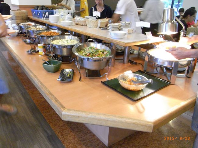 石垣島、二日目の朝は、ホテルの朝食バイキング。