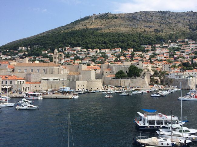 聖イヴァン要塞からの旧港