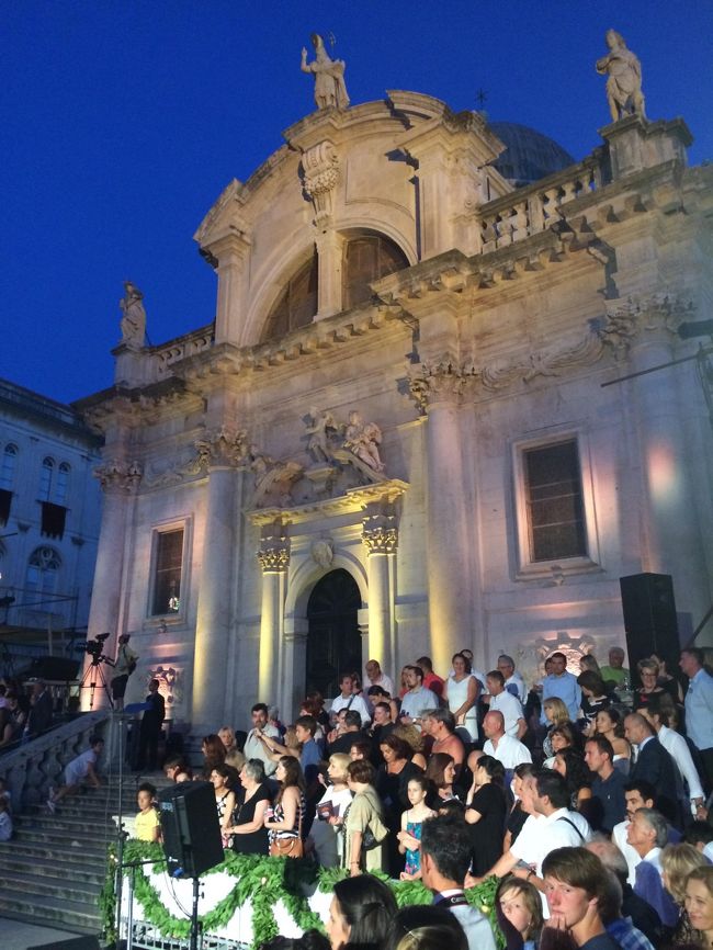 超満員！！！<br />TVカメラも3、4台きてました。