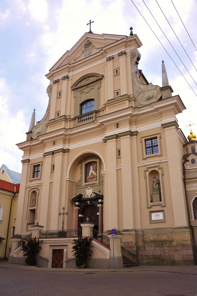 聖テレサ教会　St. Teresa Church<br /><br />この辺りは教会がいっぱい