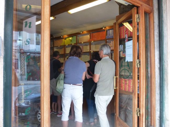 帰る頃で5.6人待ちくらい。