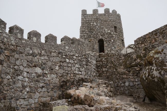 そして例の城壁に辿りついたのですが・・・。