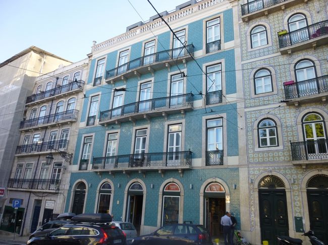 まだ時間があるのでバイロアルト地区を散歩。