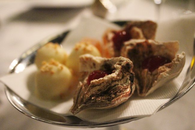 小菓子とコーヒー