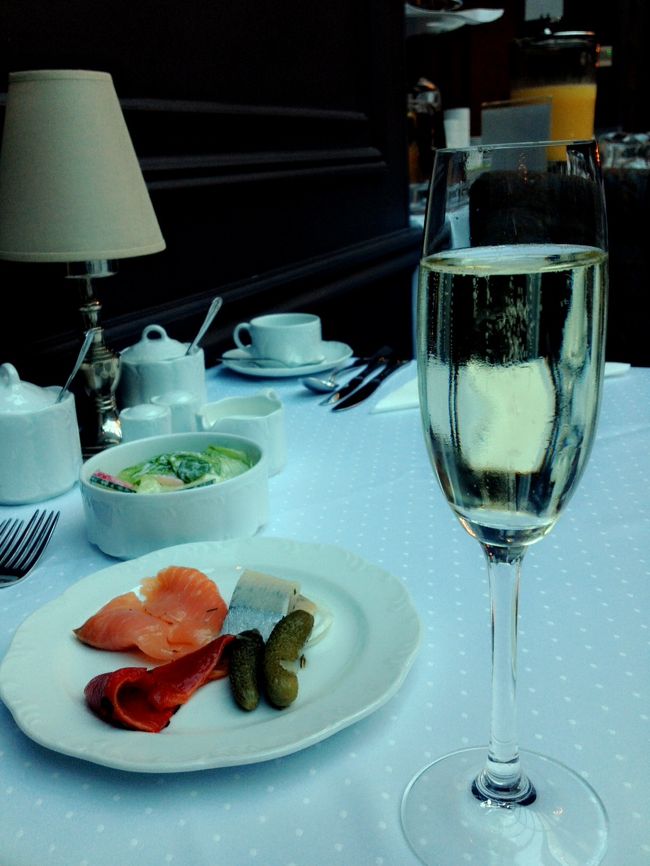 運転がないのでスパークリングワインが飲めます。