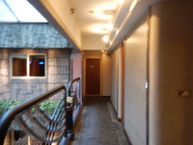 高雄喜悦酒店の９階、部屋に向かいます