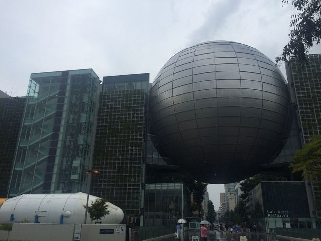 ホテルから近かった。<br />科学館。朝から行列でしたが、ギリギリ一回目のプラネタリウムに入れました。