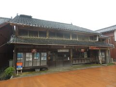 熊川宿の古い商店．
洋品店のようだ．