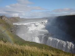 Geysirから車で15分ほどのところに流量の多さでは島内最大規模のGullfoss滝