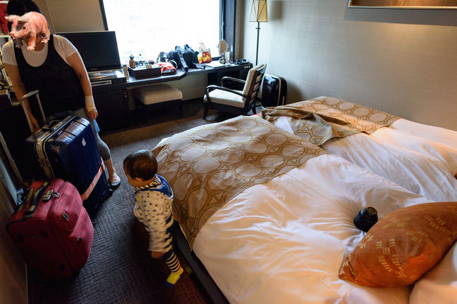 部屋は意外と広い。<br />ベッドの高さもたむすけが寝たり動いたりすることを思うとちょうどいい。