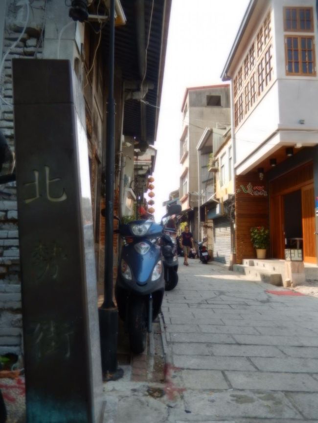 海安路から神農老街入り口に、北勢街の表示がありました