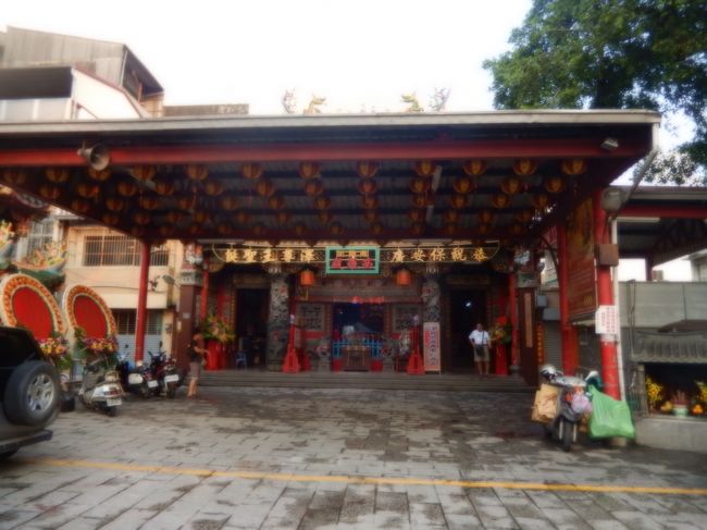 康楽街の西羅殿